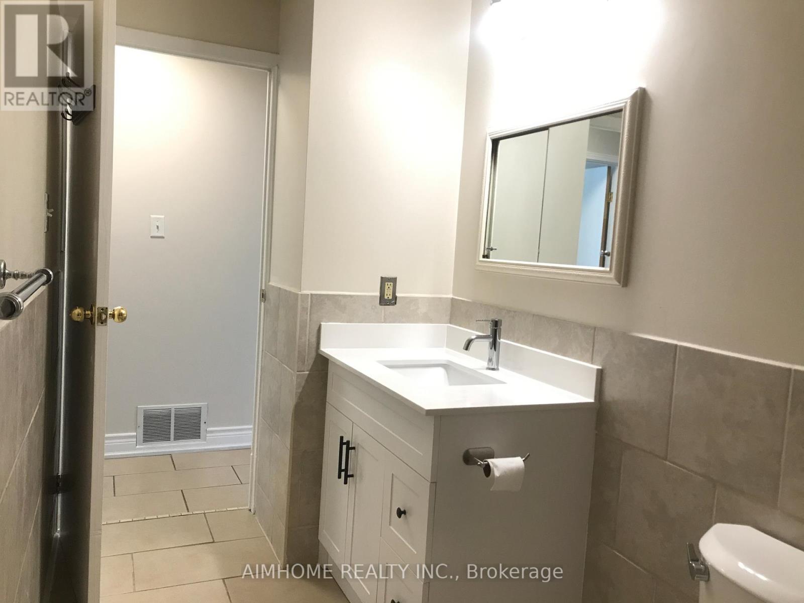 15 Bow River Crescent, Mississauga, Ontario  L5N 1J1 - Photo 15 - W13496000