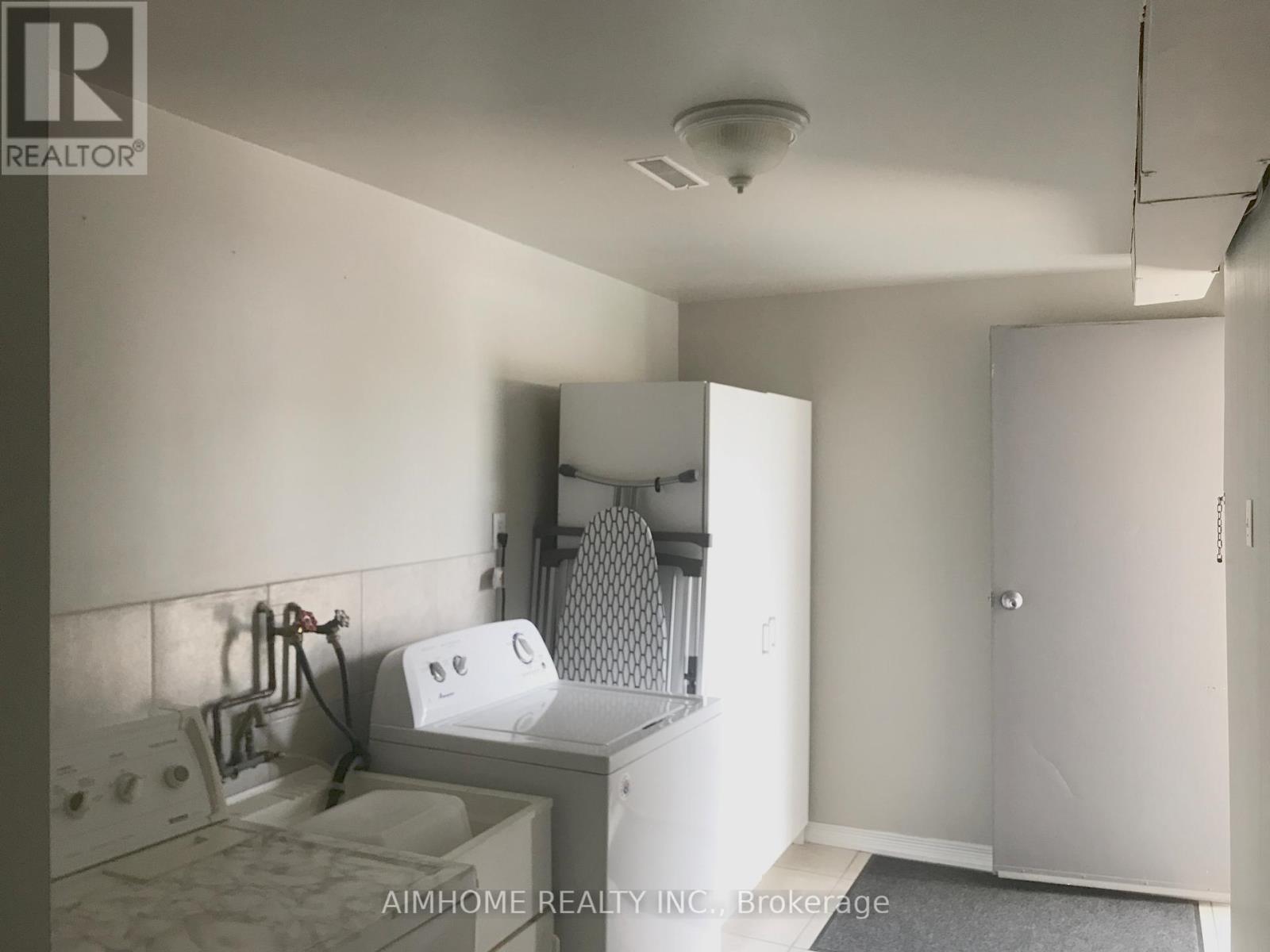 15 Bow River Crescent, Mississauga, Ontario  L5N 1J1 - Photo 19 - W13496000