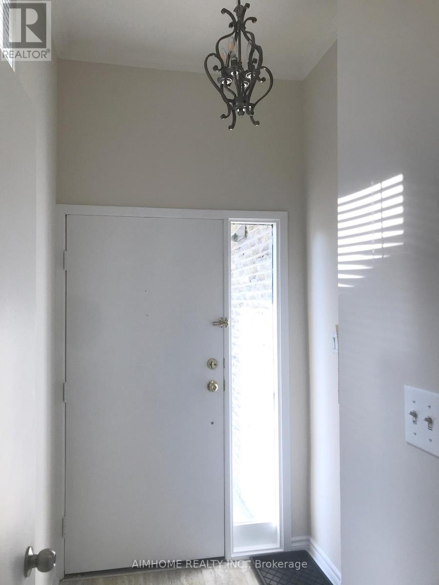 15 Bow River Crescent, Mississauga, Ontario  L5N 1J1 - Photo 24 - W13496000