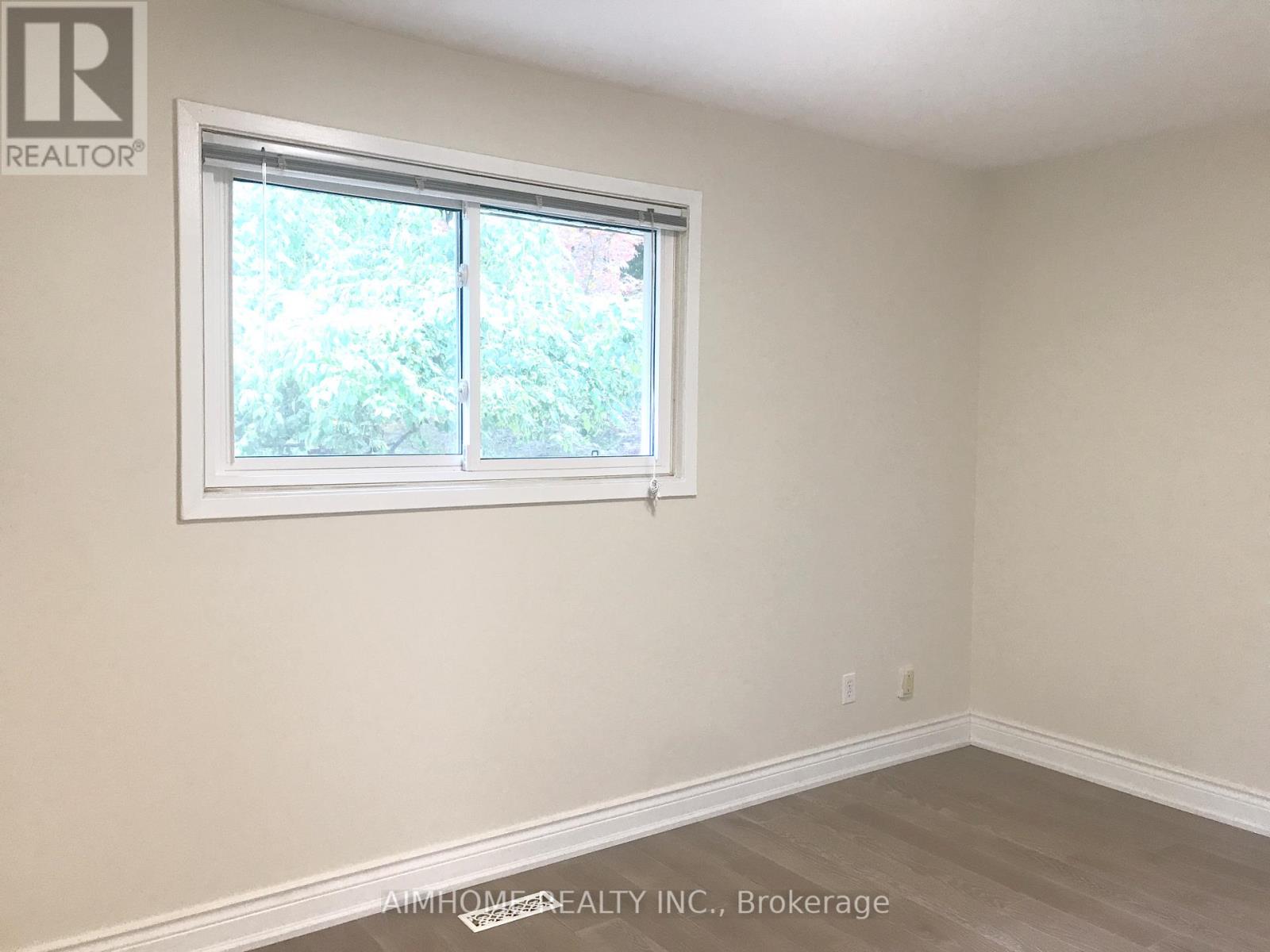 15 Bow River Crescent, Mississauga, Ontario  L5N 1J1 - Photo 6 - W13496000