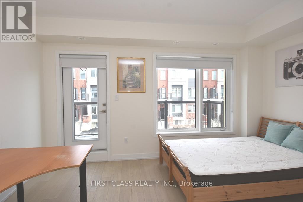88 William Duncan Road, Toronto, Ontario  M3K 0C7 - Photo 12 - W13496022
