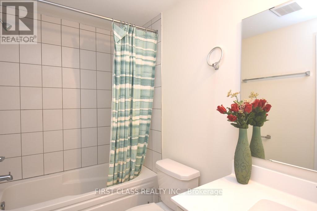 88 William Duncan Road, Toronto, Ontario  M3K 0C7 - Photo 13 - W13496022