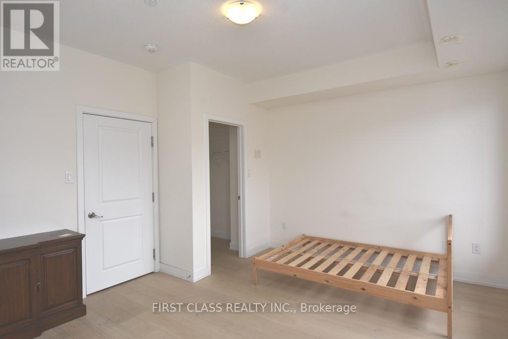 88 William Duncan Road, Toronto, Ontario  M3K 0C7 - Photo 16 - W13496022