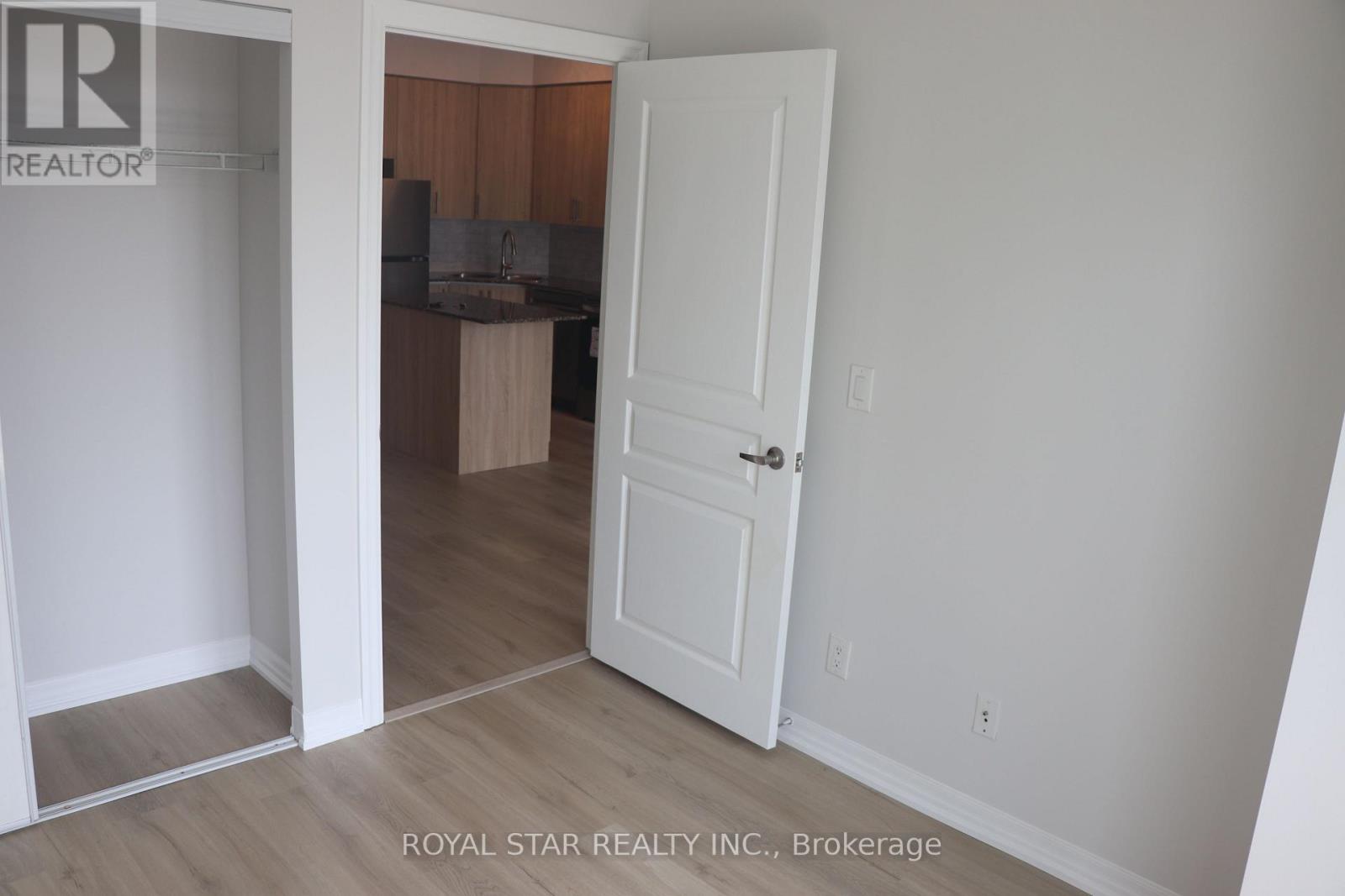 2808 - 223 Webb Drive, Mississauga, Ontario  L5B 0E8 - Photo 10 - W13496206