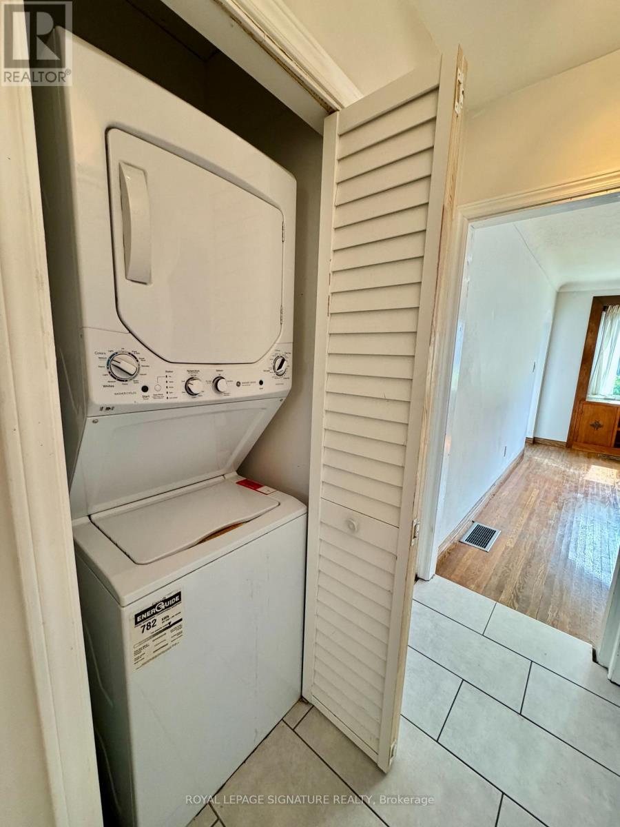 Upper - 282 East 18th Street, Hamilton, Ontario  L9A 4P6 - Photo 13 - X13496012
