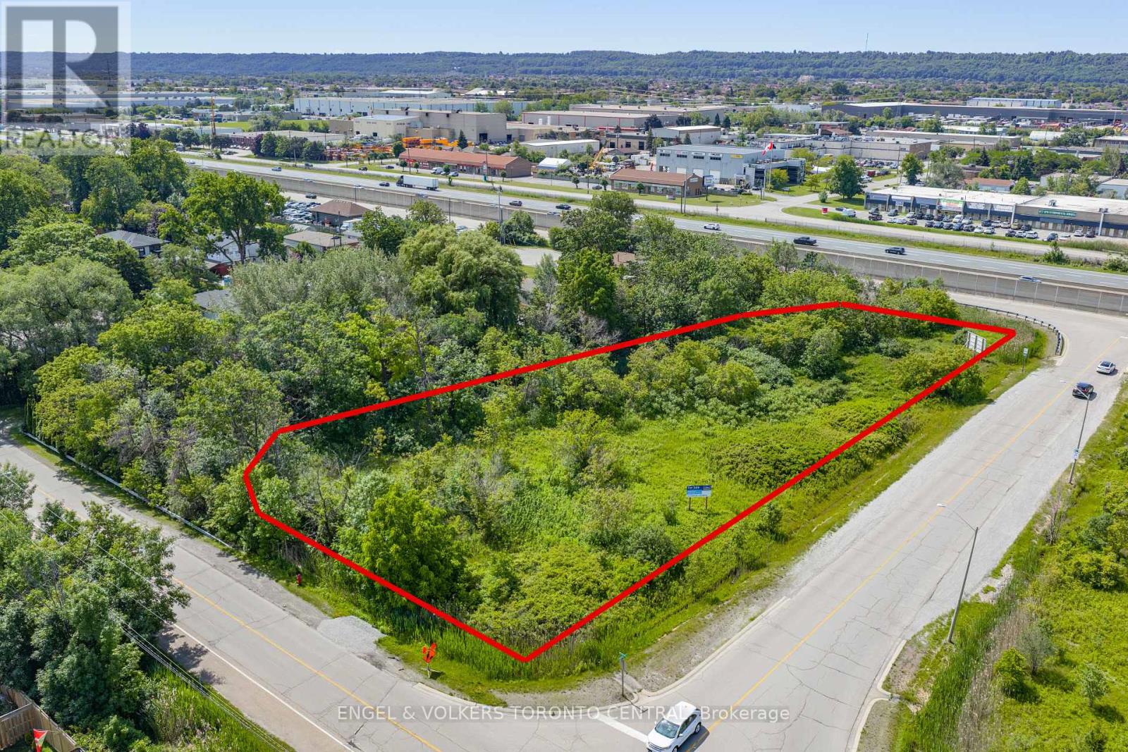 6 Parkedge Drive, Hamilton, Ontario  L8E 3A8 - Photo 2 - X13496062