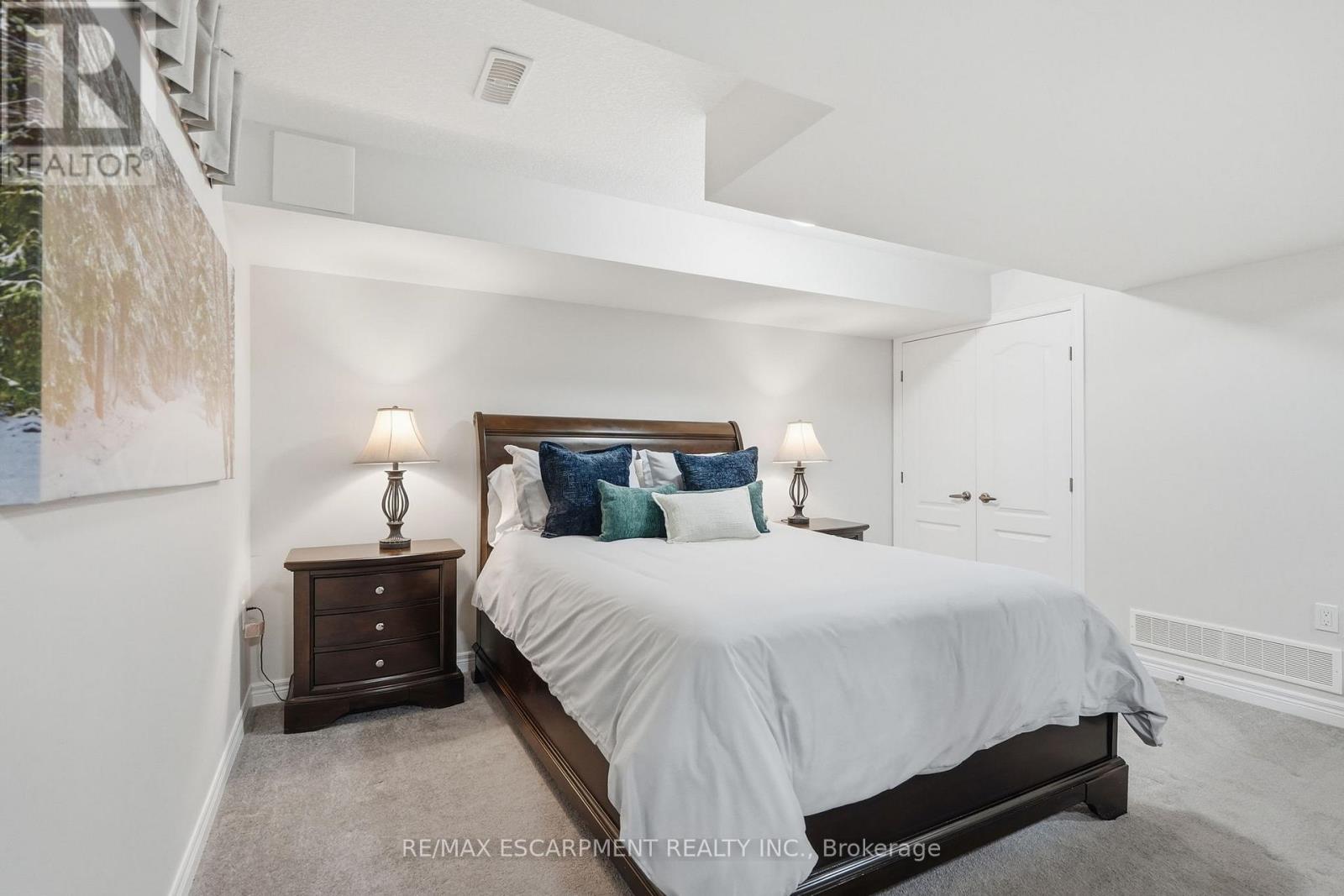 35 Finton Lane, Hamilton, Ontario  L0R 1C0 - Photo 34 - X13496138