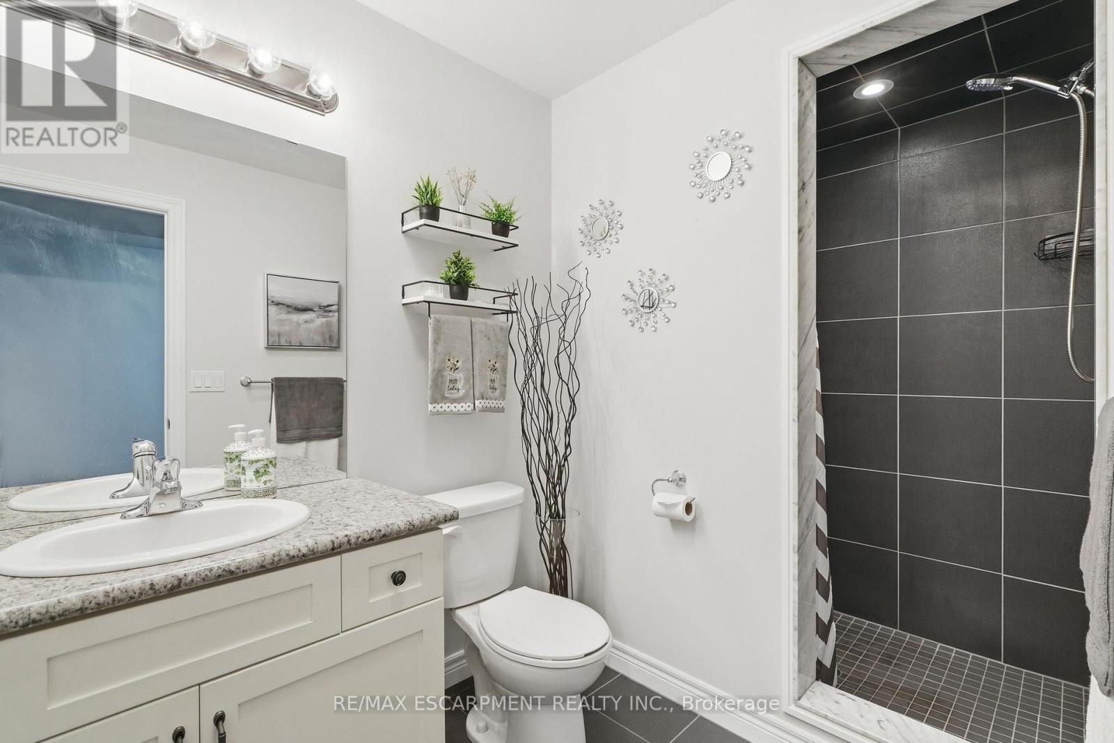 35 Finton Lane, Hamilton, Ontario  L0R 1C0 - Photo 38 - X13496138