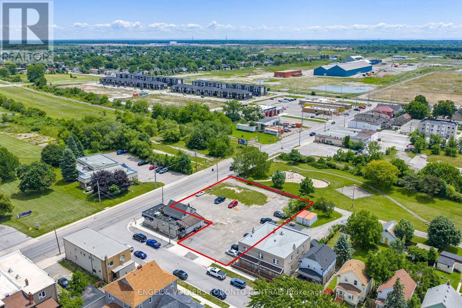 619 King Street, Welland, Ontario  L3B 3L4 - Photo 4 - X13496208