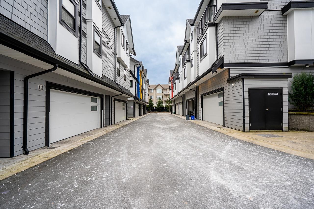 9 32160 Peardonville Road, Abbotsford, British Columbia  V2T 0K4 - Photo 2 - R3140392