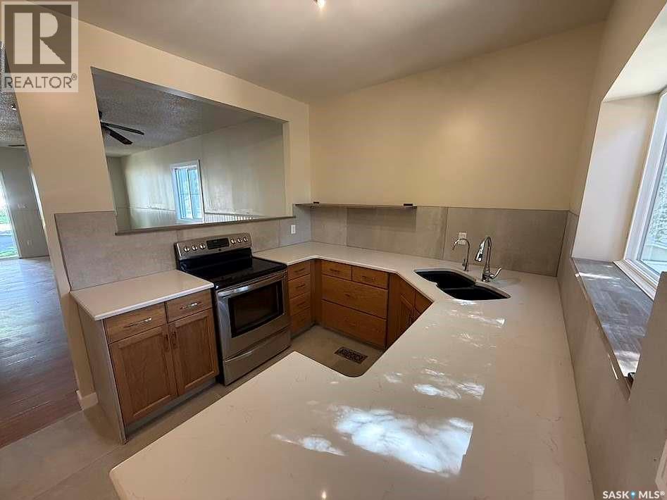 1691 104th Street, North Battleford, Saskatchewan  S9A 1P6 - Photo 8 - SK040559