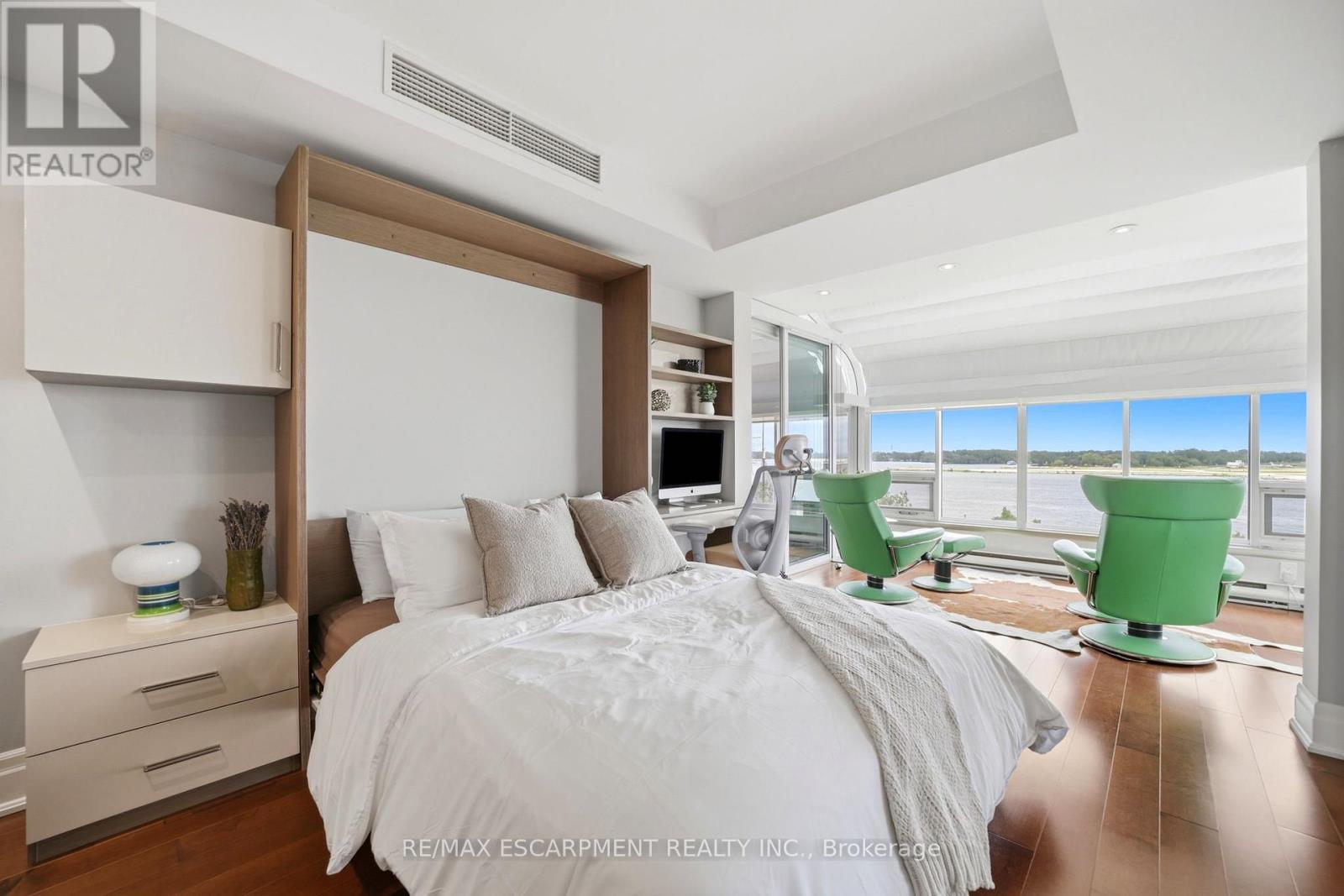 803e - 460 Queens Quay Way W, Toronto, Ontario  M5V 2Y5 - Photo 25 - C13479452