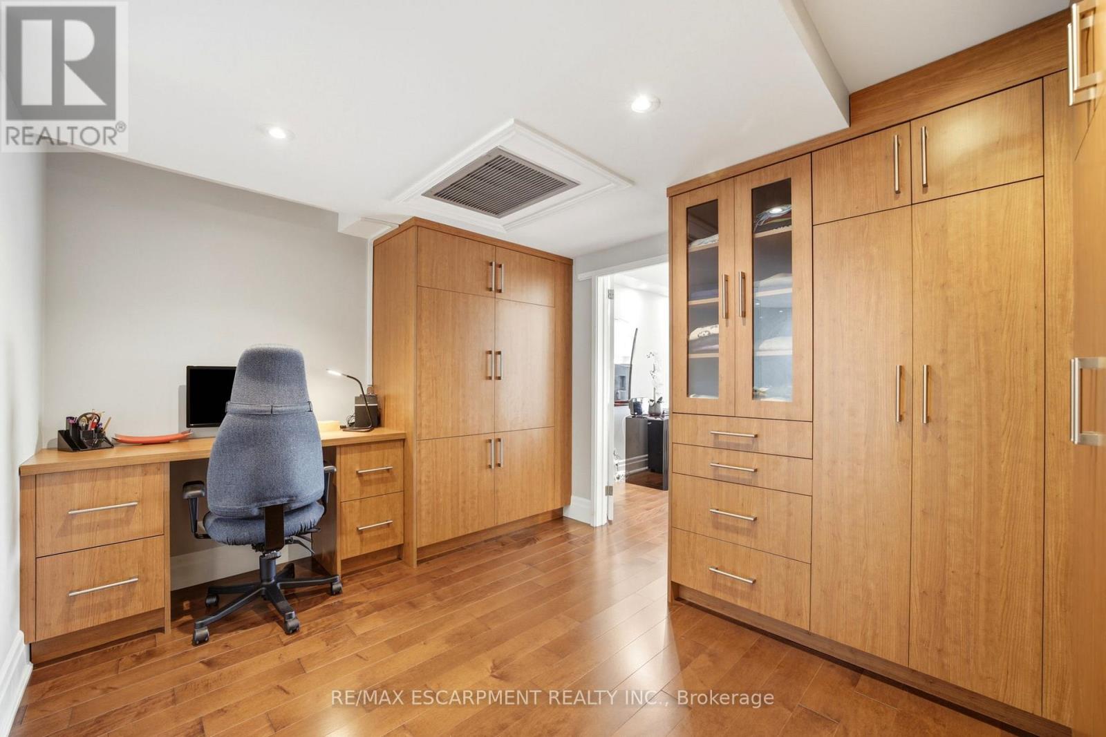 803e - 460 Queens Quay Way W, Toronto, Ontario  M5V 2Y5 - Photo 23 - C13479452