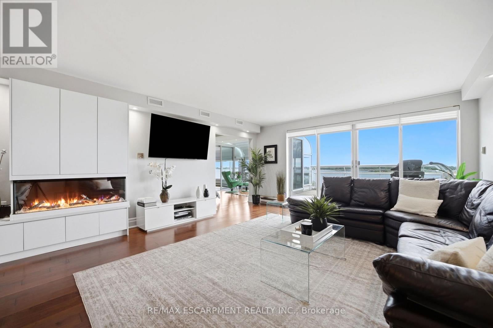 803e - 460 Queens Quay Way W, Toronto, Ontario  M5V 2Y5 - Photo 11 - C13479452