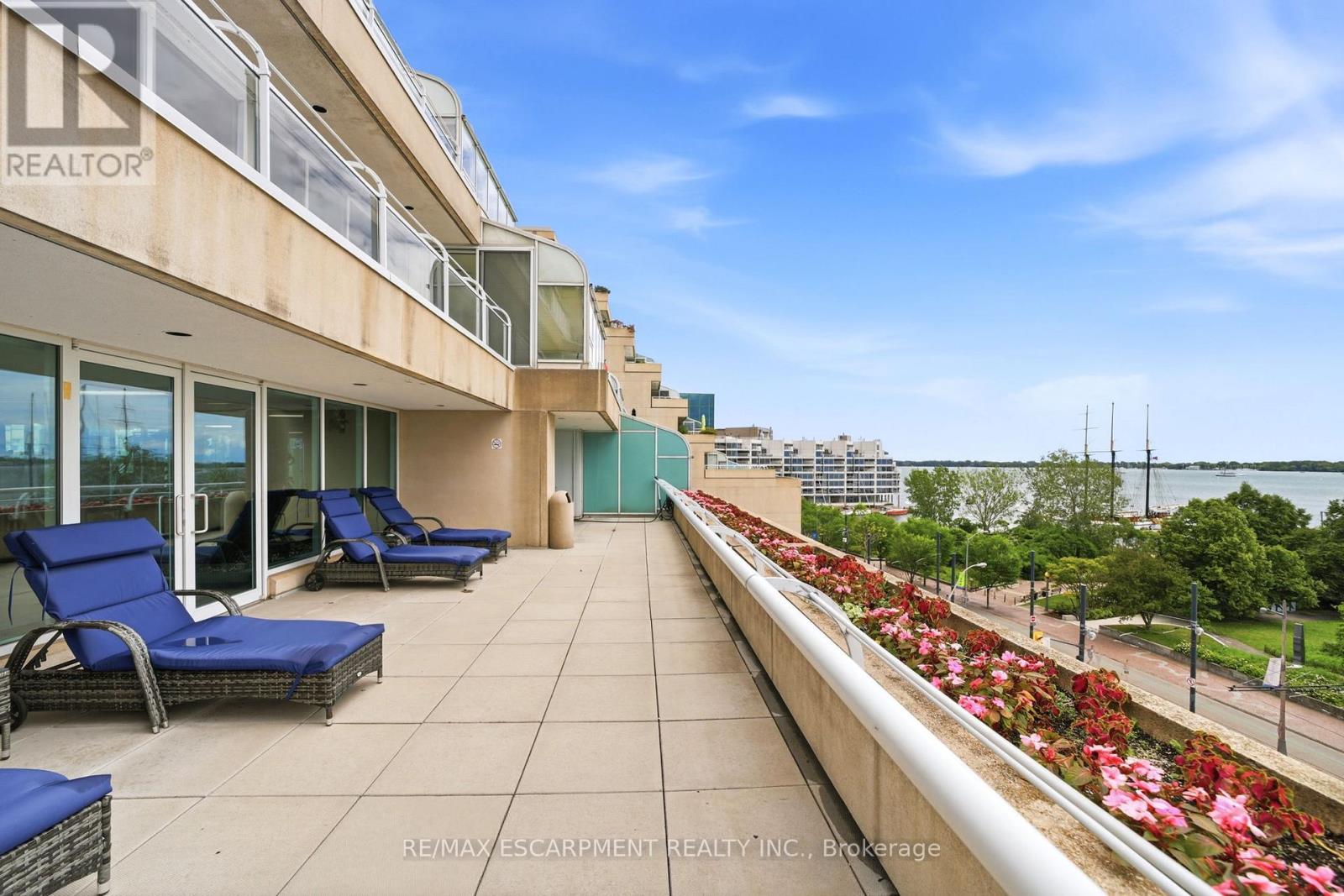 803e - 460 Queens Quay Way W, Toronto, Ontario  M5V 2Y5 - Photo 35 - C13479452