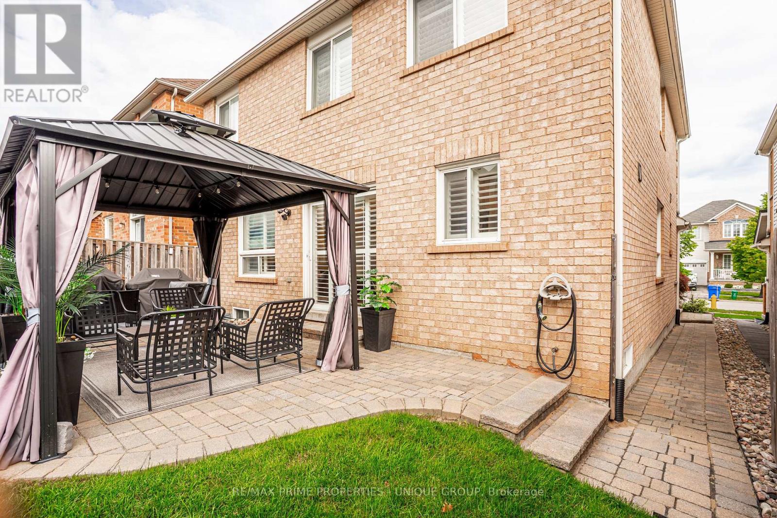 33 Richard Underhill Avenue, Whitchurch-Stouffville, Ontario  L4A 0J1 - Photo 36 - N13493238
