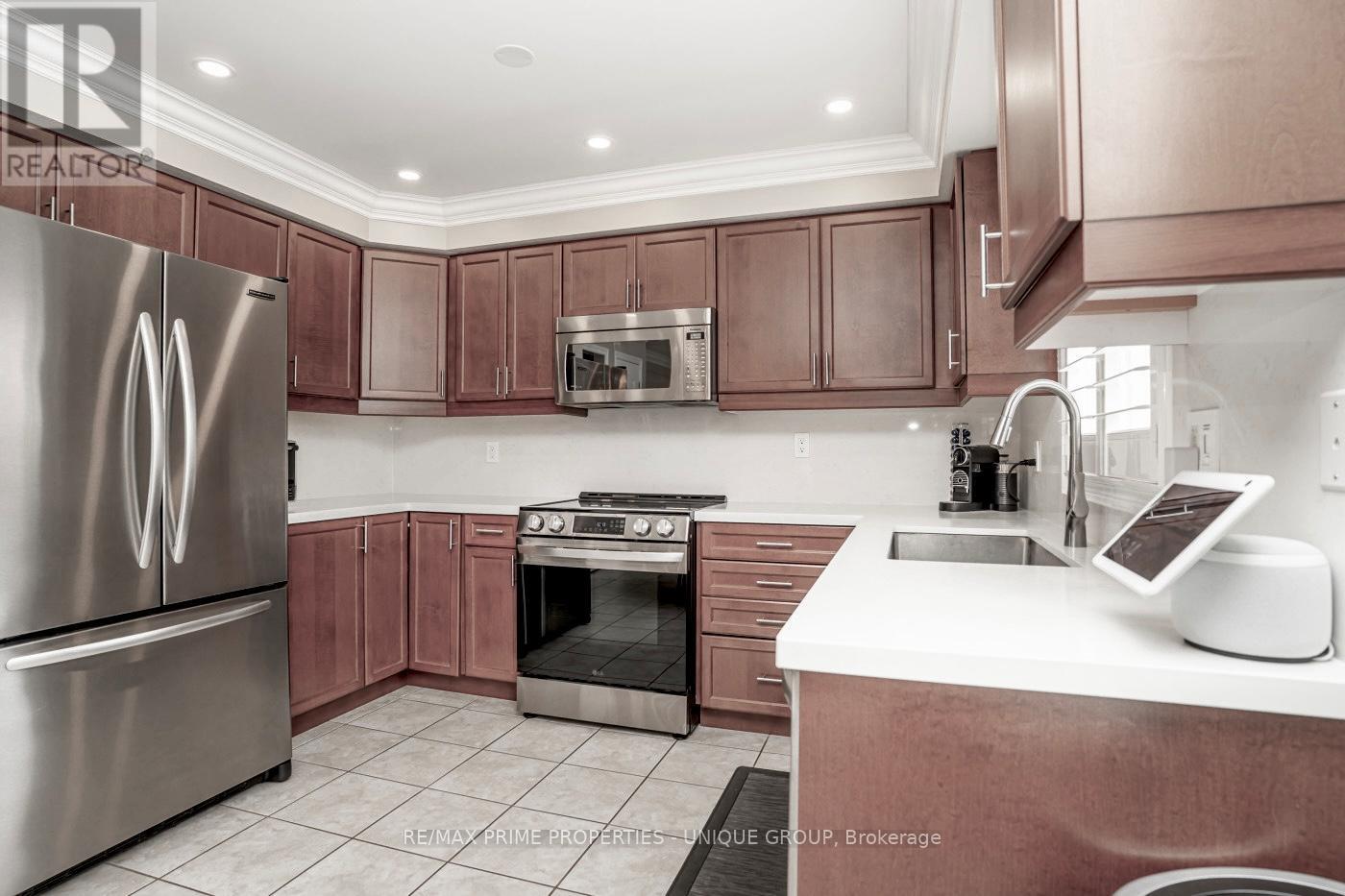 33 Richard Underhill Avenue, Whitchurch-Stouffville, Ontario  L4A 0J1 - Photo 15 - N13493238