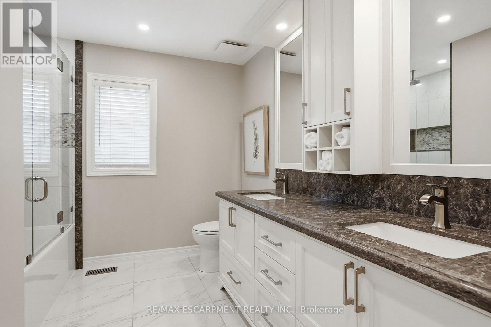 2101 Westoak Trails Boulevard, Oakville, Ontario  L6M 3L2 - Photo 30 - W13494390