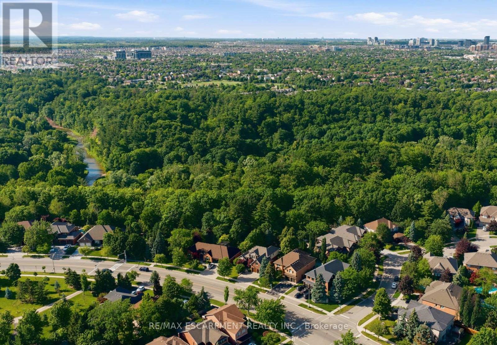 2101 Westoak Trails Boulevard, Oakville, Ontario  L6M 3L2 - Photo 50 - W13494390