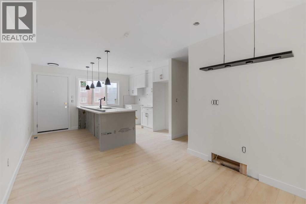 2020 12 Avenue Sw, Calgary, Alberta  T3C 0S1 - Photo 4 - A2324481