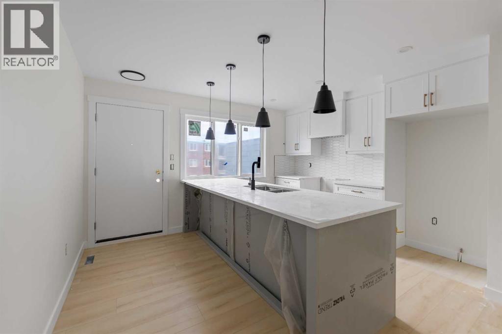 2020 12 Avenue Sw, Calgary, Alberta  T3C 0S1 - Photo 5 - A2324481