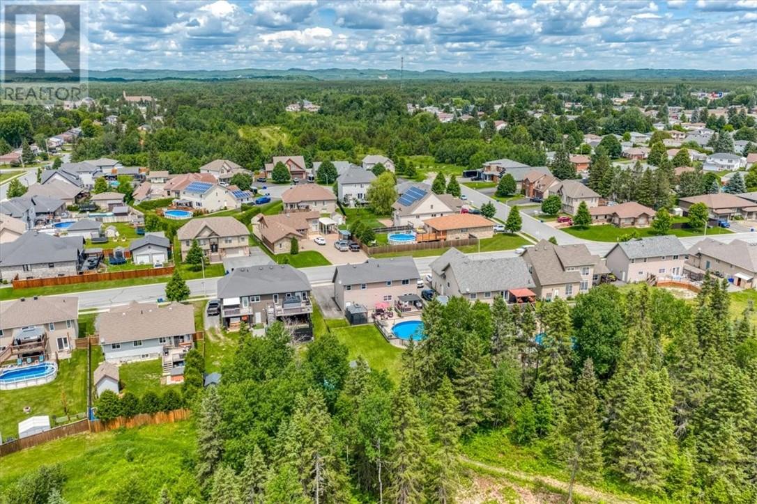 1399 Jeanne D'arc St, Hanmer, Ontario  P3P 0B9 - Photo 41 - 2128848