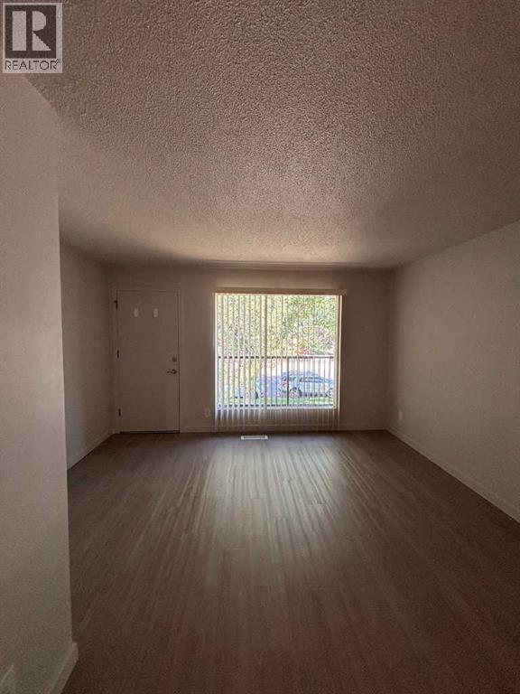 9, 1814 10 Avenue S, Lethbridge, Alberta  T1K 0B6 - Photo 3 - A2324834