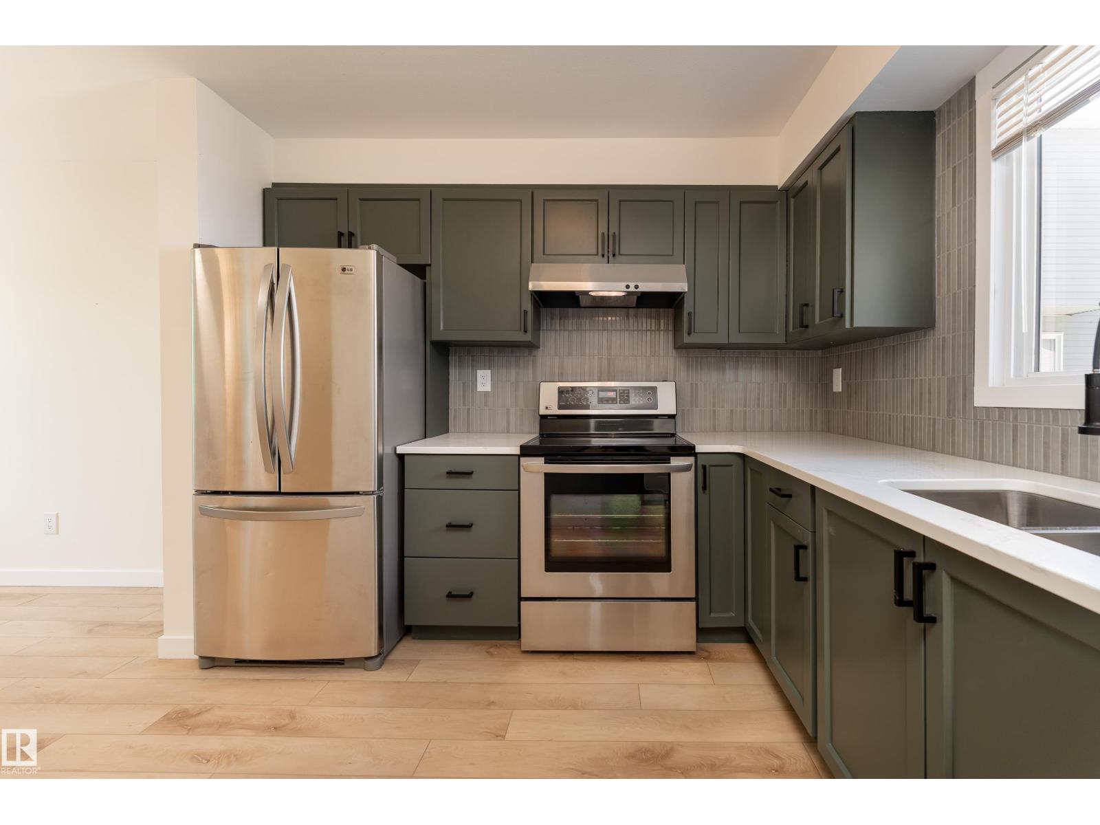 #10 1415 62 St NW, Edmonton, Alberta  T6L 4K1 - Photo 3 - E4495972