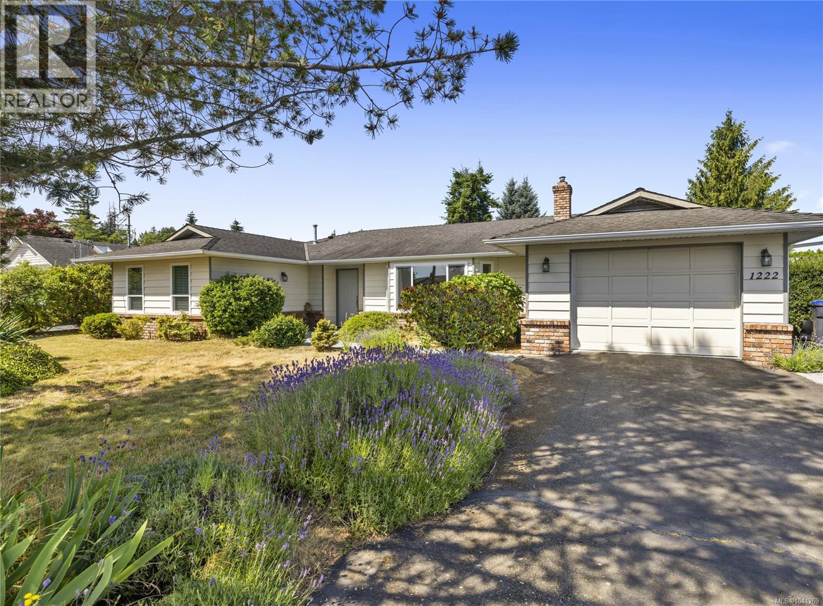 1222 Gilley Cres