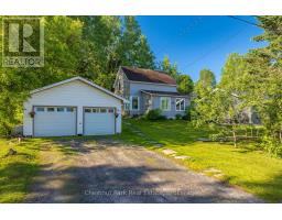 96 JAMES STREET, Burk's Falls, Ontario