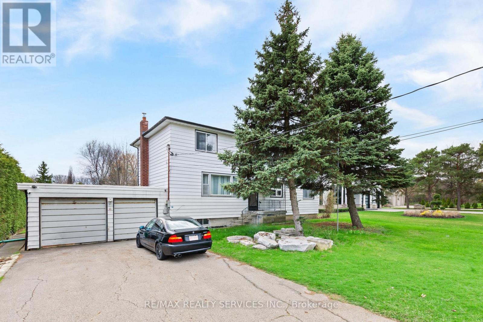 1524 INDIAN GROVE, Mississauga, Ontario