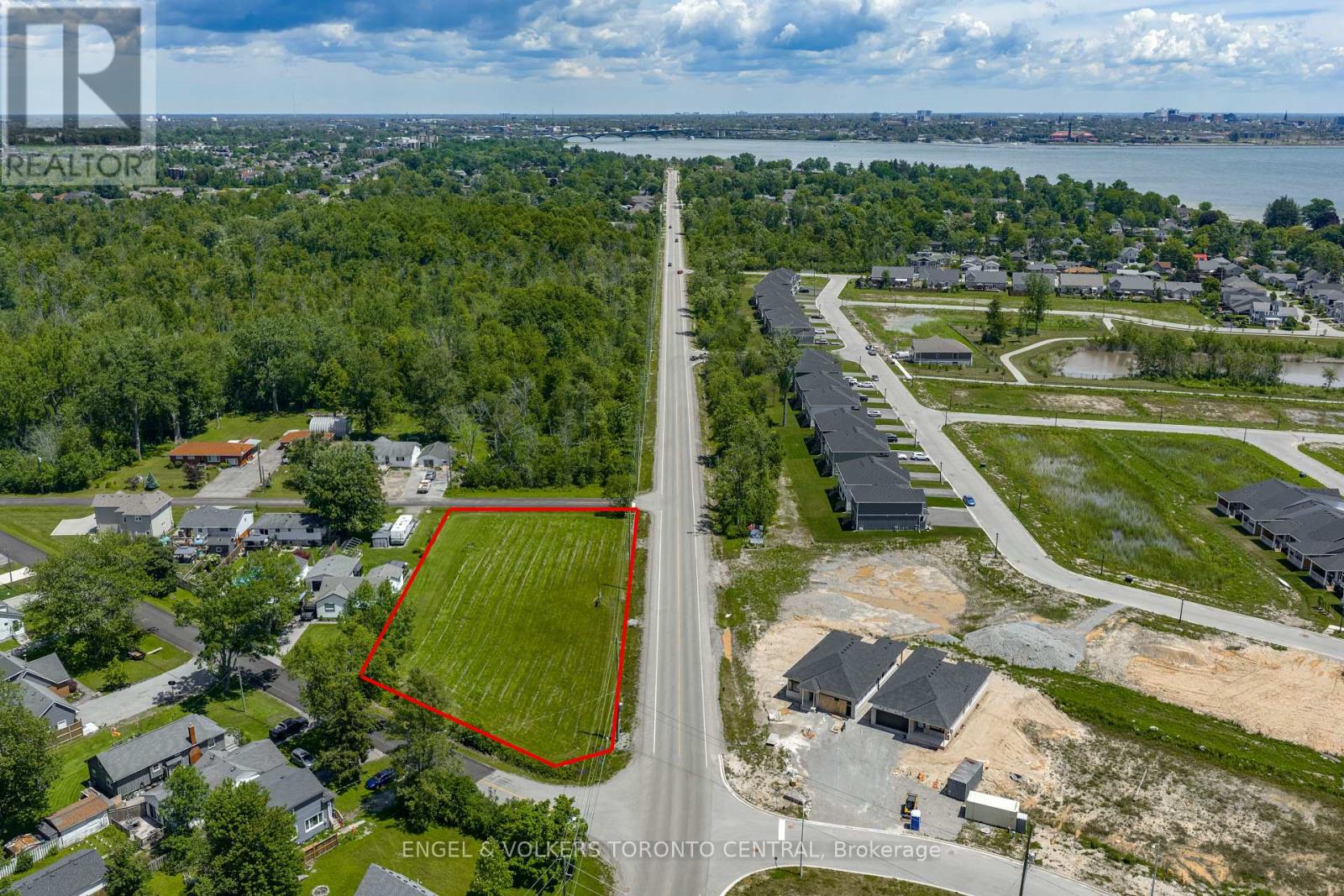 650 Dominion Road, Fort Erie, Ontario  L2A 4K9 - Photo 4 - X13496220