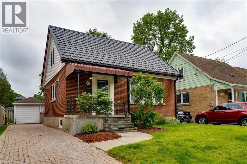 43 Brick Street, Kitchener, Ontario  N2H 3L2 - Photo 2 - 40843277