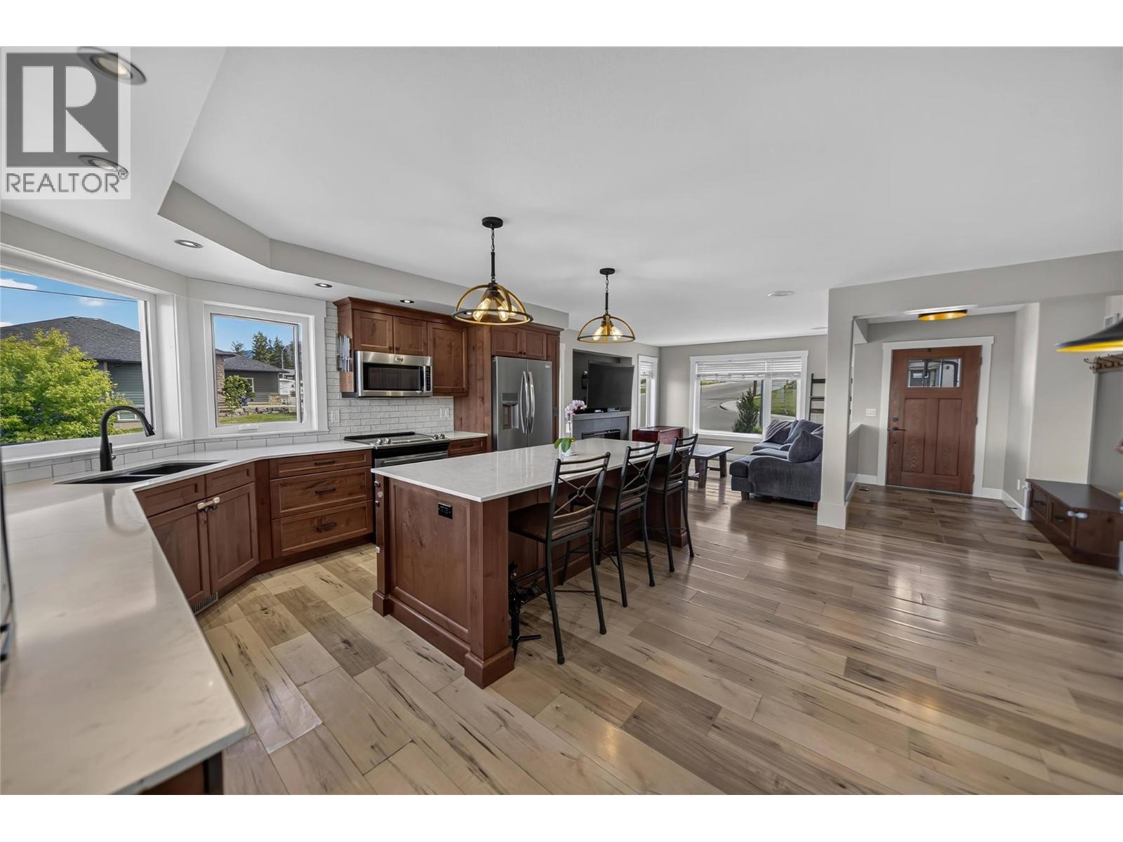 324 17th Street S, Cranbrook, British Columbia  V1C 0B8 - Photo 5 - 10391955