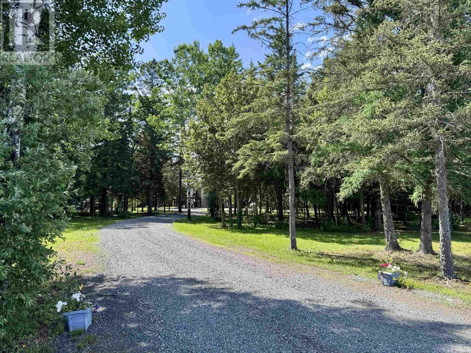 425 Emo Rd, Emo, Ontario  P0W 1E0 - Photo 4 - TB2601717