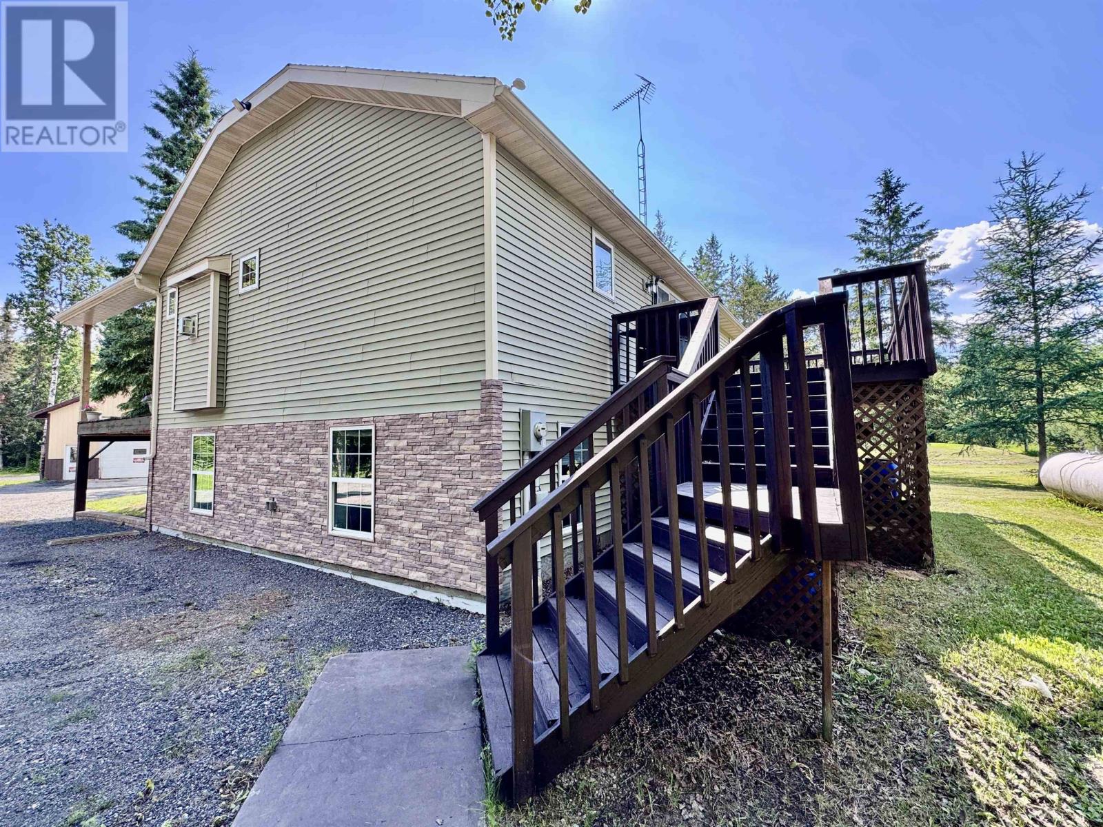 425 Emo Rd, Emo, Ontario  P0W 1E0 - Photo 5 - TB2601717