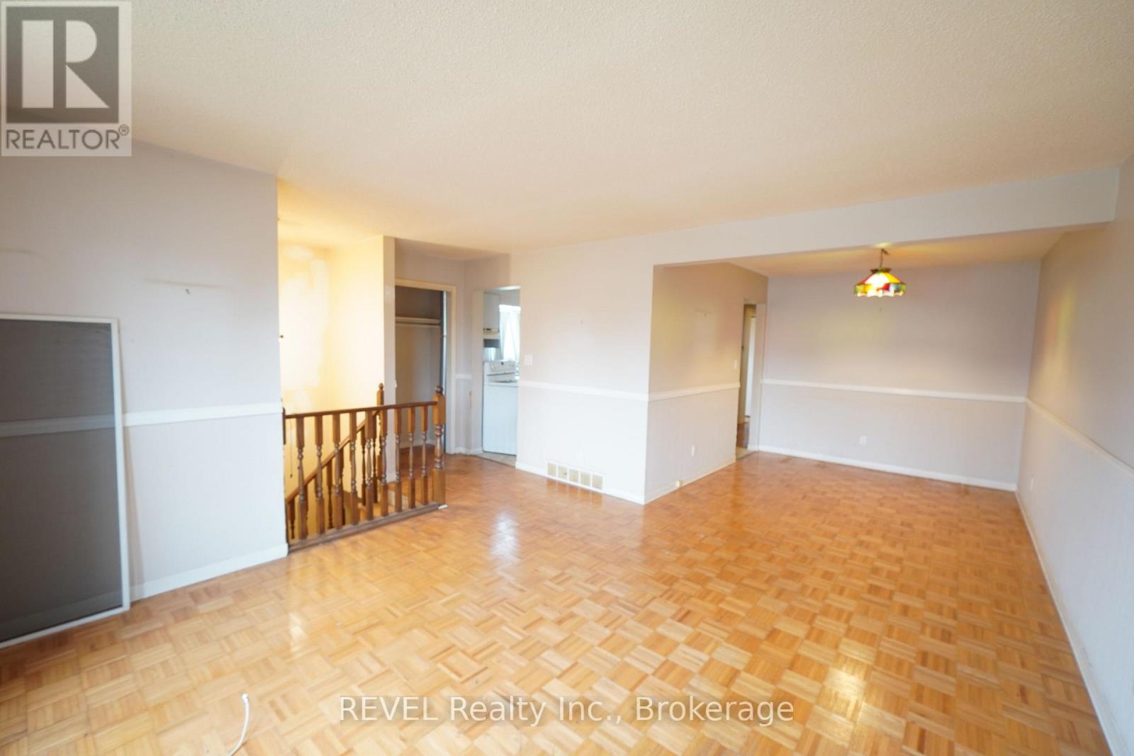 7468 Alex Avenue, Niagara Falls, Ontario  L2G 7V1 - Photo 3 - X13496406