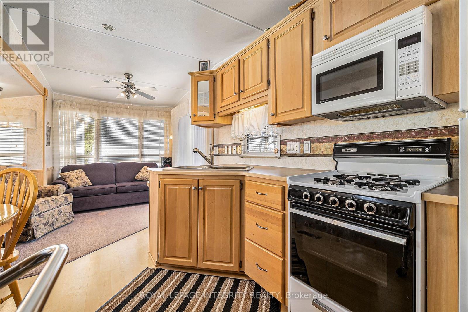 119 Forrest Drive, Drummond/north Elmsley, Ontario  K7H 3C8 - Photo 21 - X12493650