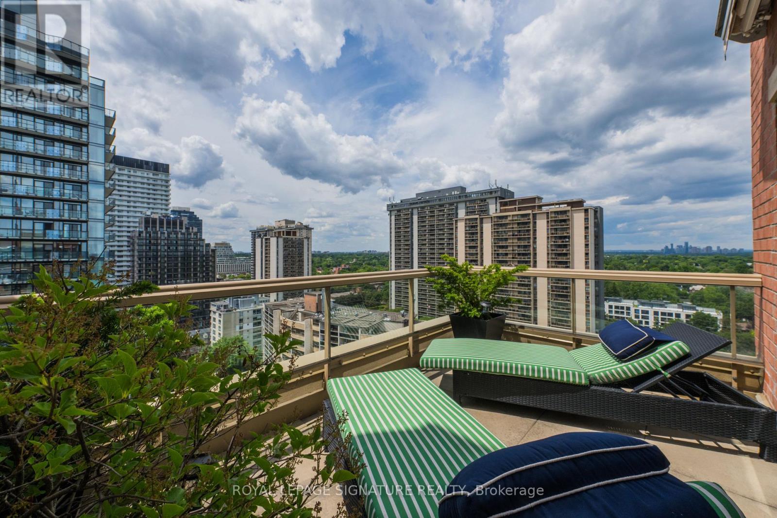 1801 - 900 Mt Pleasant Road, Toronto, Ontario  M4P 3J9 - Photo 24 - C13235930