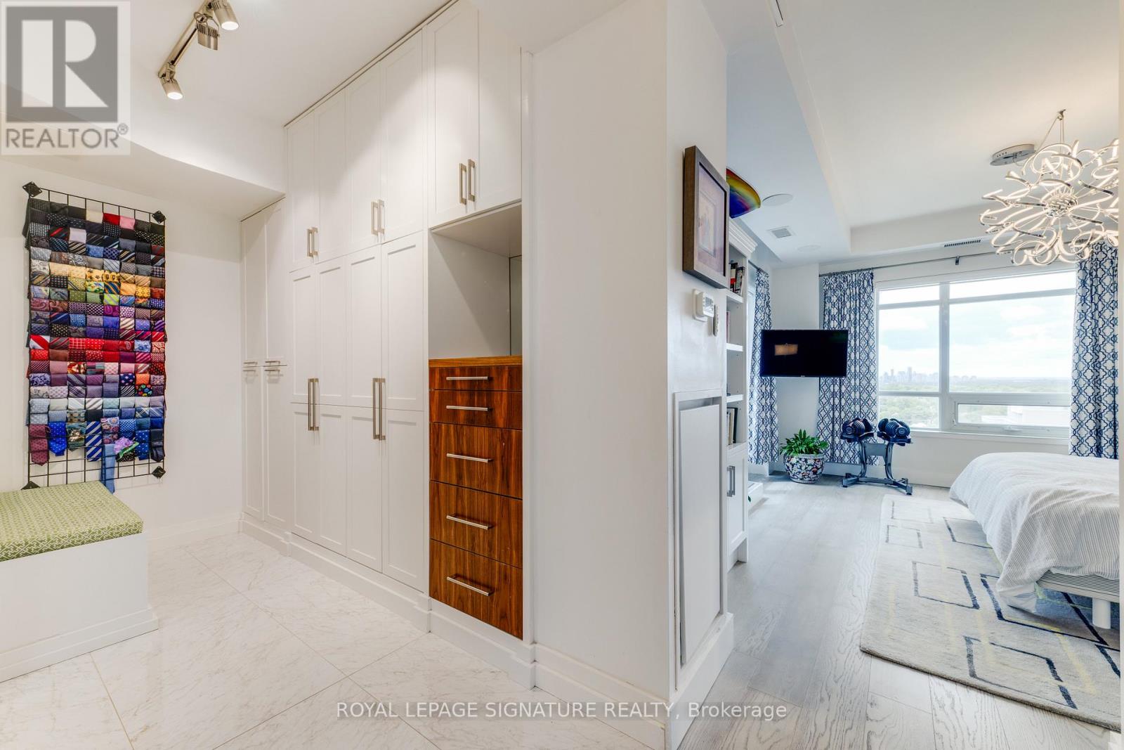 1801 - 900 Mt Pleasant Road, Toronto, Ontario  M4P 3J9 - Photo 27 - C13235930
