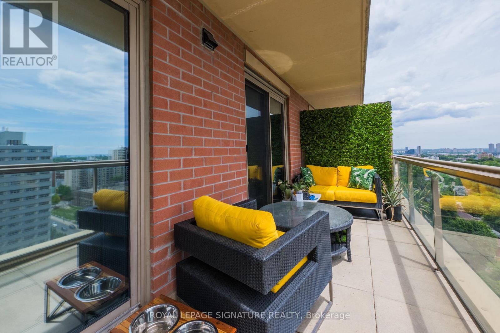 1801 - 900 Mt Pleasant Road, Toronto, Ontario  M4P 3J9 - Photo 35 - C13235930