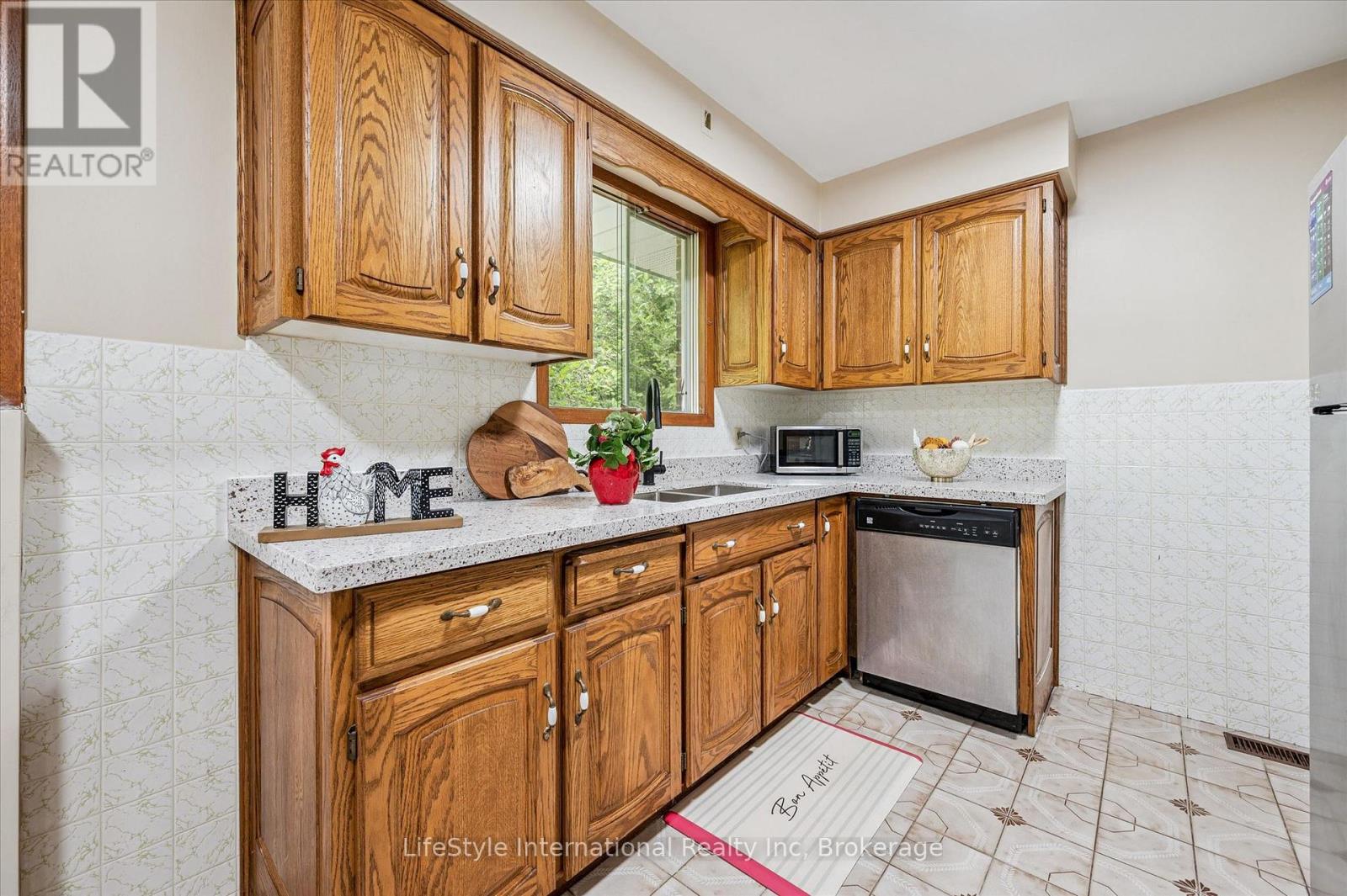 113 Applewood Crescent, Guelph (Junction/onward Willow), Ontario  N1H 6B3 - Photo 11 - X13496294