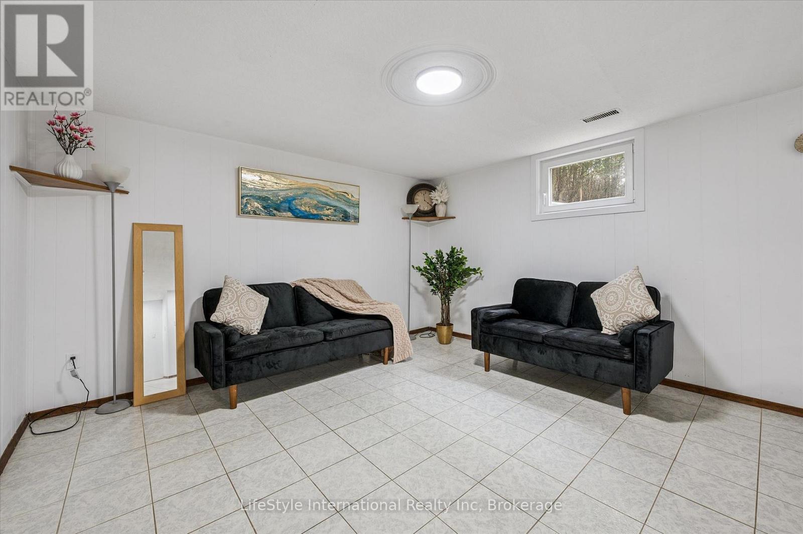 113 Applewood Crescent, Guelph (Junction/onward Willow), Ontario  N1H 6B3 - Photo 24 - X13496294
