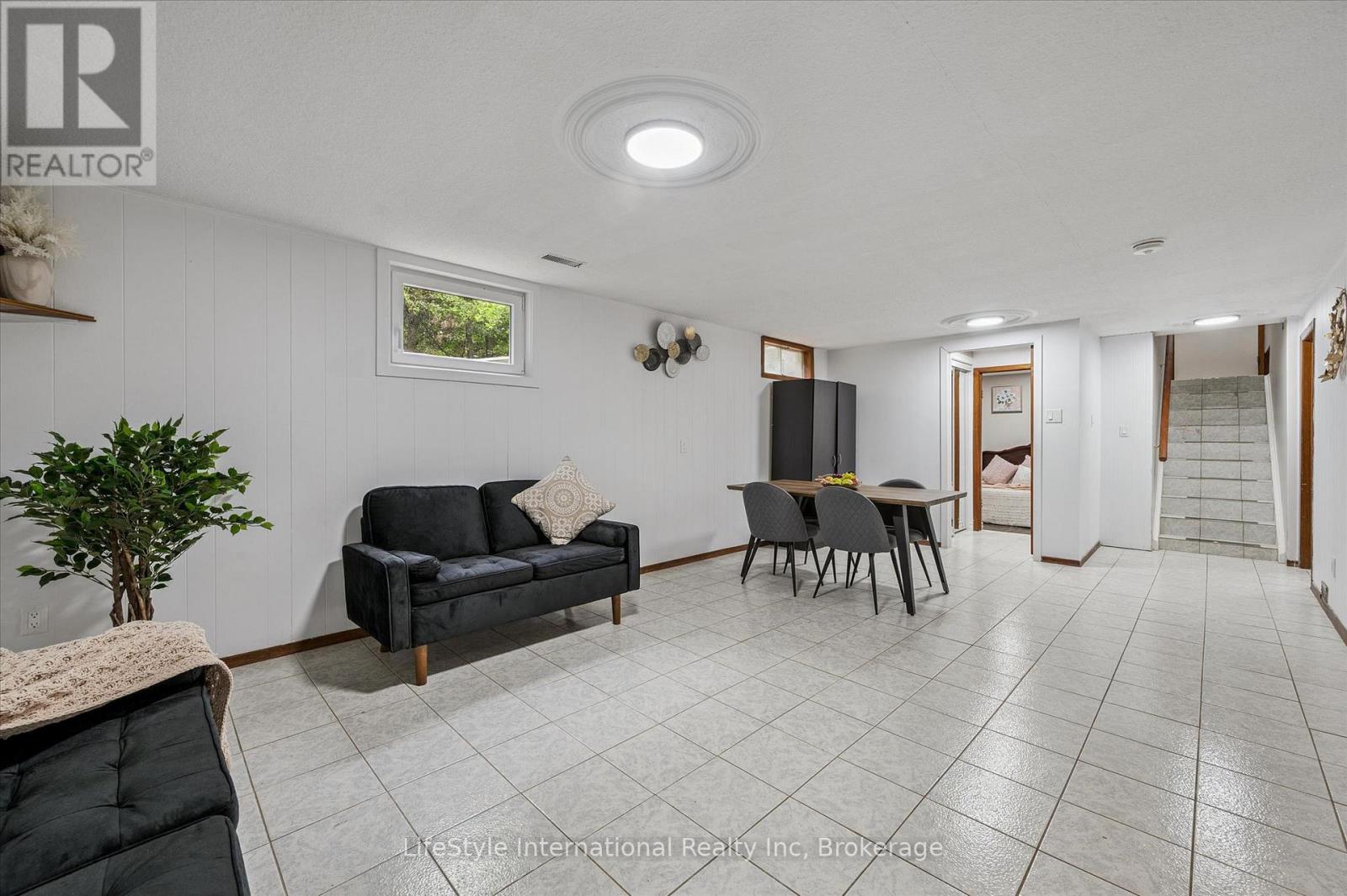 113 Applewood Crescent, Guelph (Junction/onward Willow), Ontario  N1H 6B3 - Photo 25 - X13496294