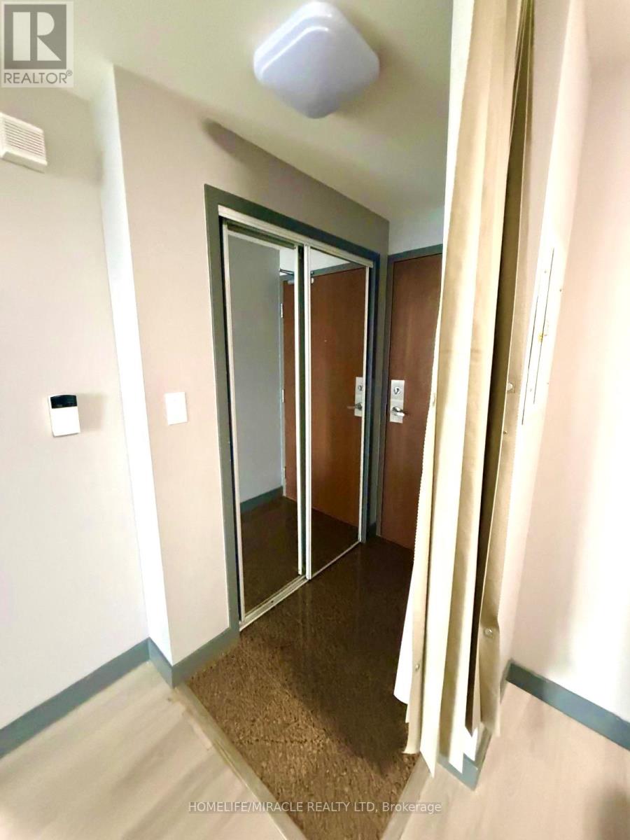 1601 - 35 Mariner Terrace, Toronto, Ontario  M5V 3V9 - Photo 3 - C13496412