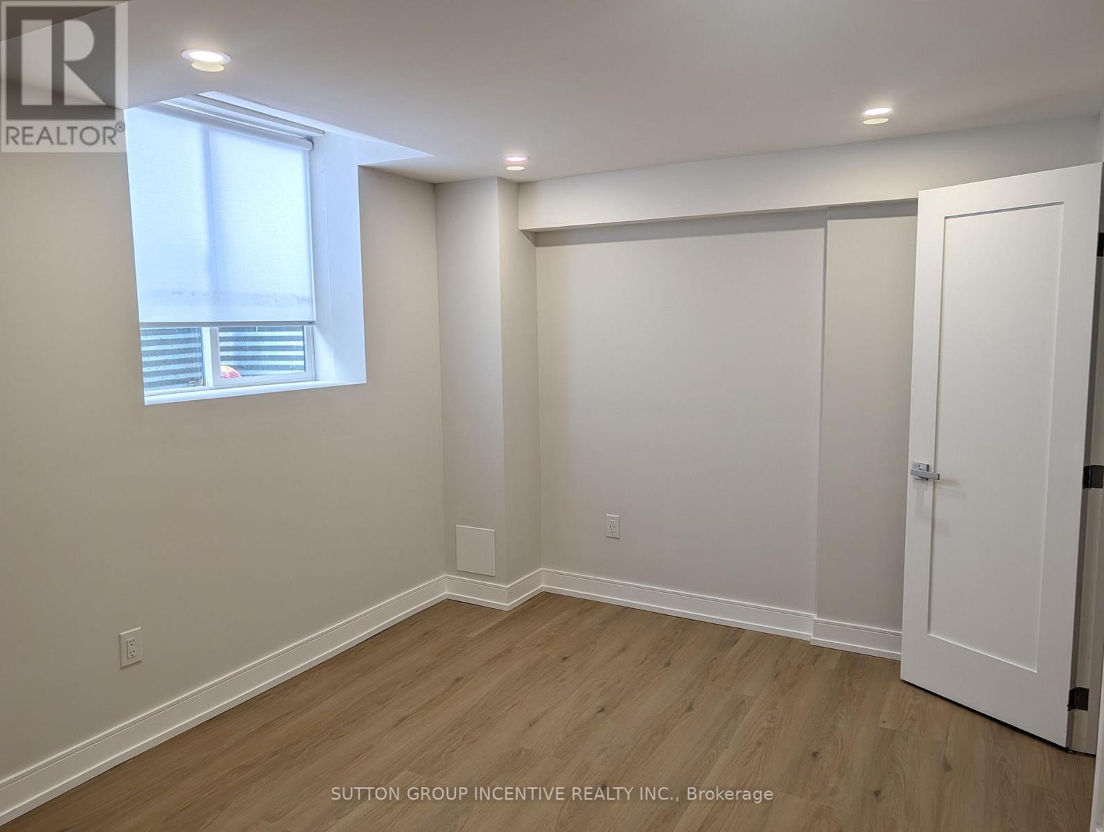 Lower - 9 Cowels Court, Richmond Hill, Ontario  L4C 9A7 - Photo 8 - N13496350