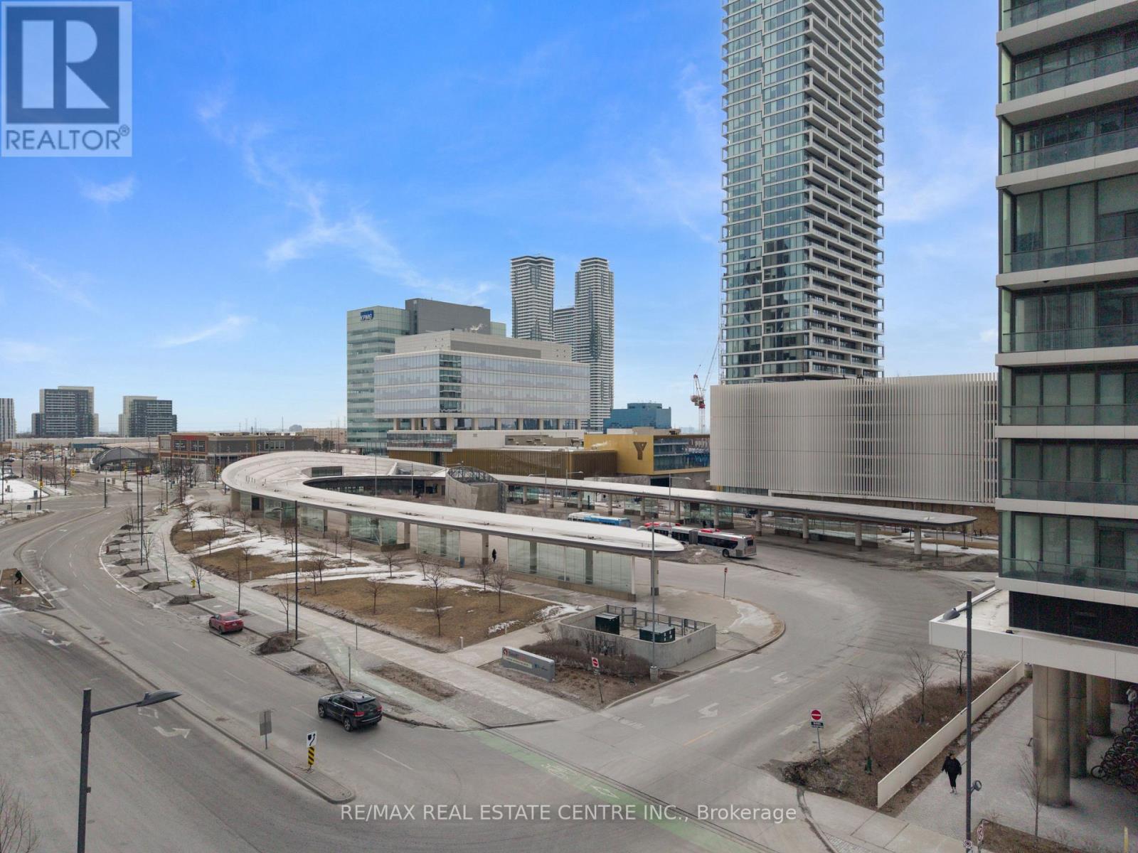 310 - 1000 Portage Parkway, Vaughan, Ontario  L4K 0L1 - Photo 2 - N13496434