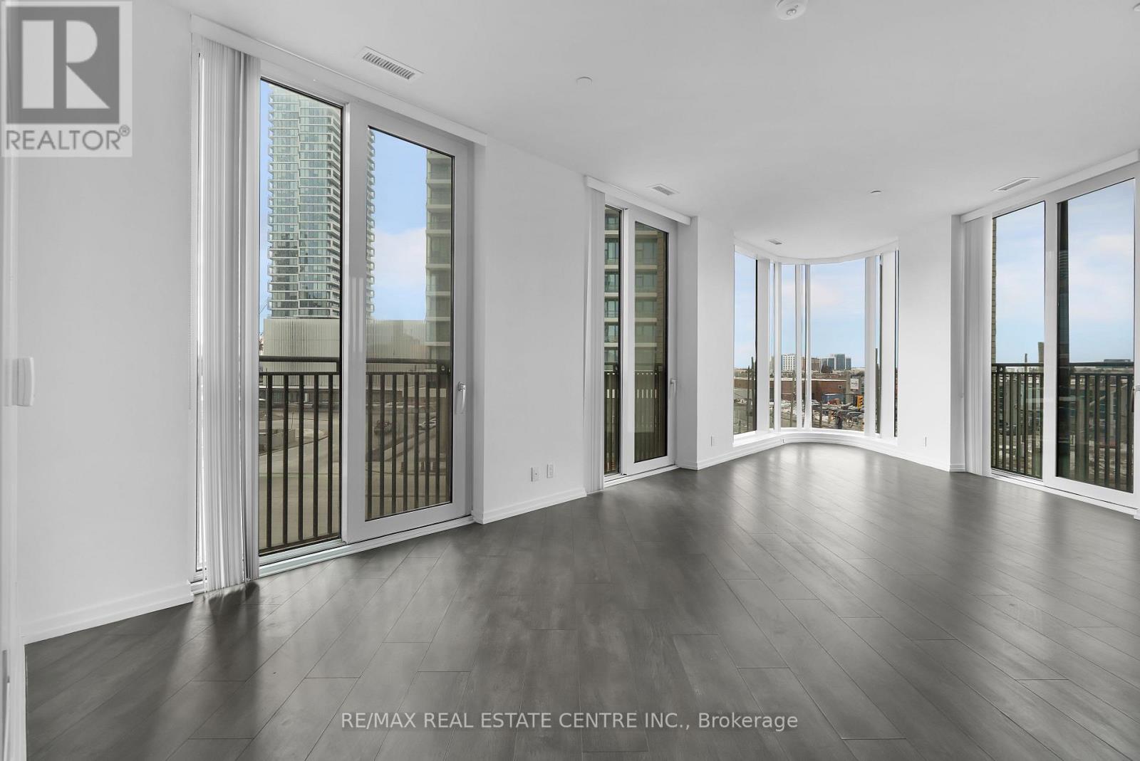 310 - 1000 Portage Parkway, Vaughan, Ontario  L4K 0L1 - Photo 37 - N13496434