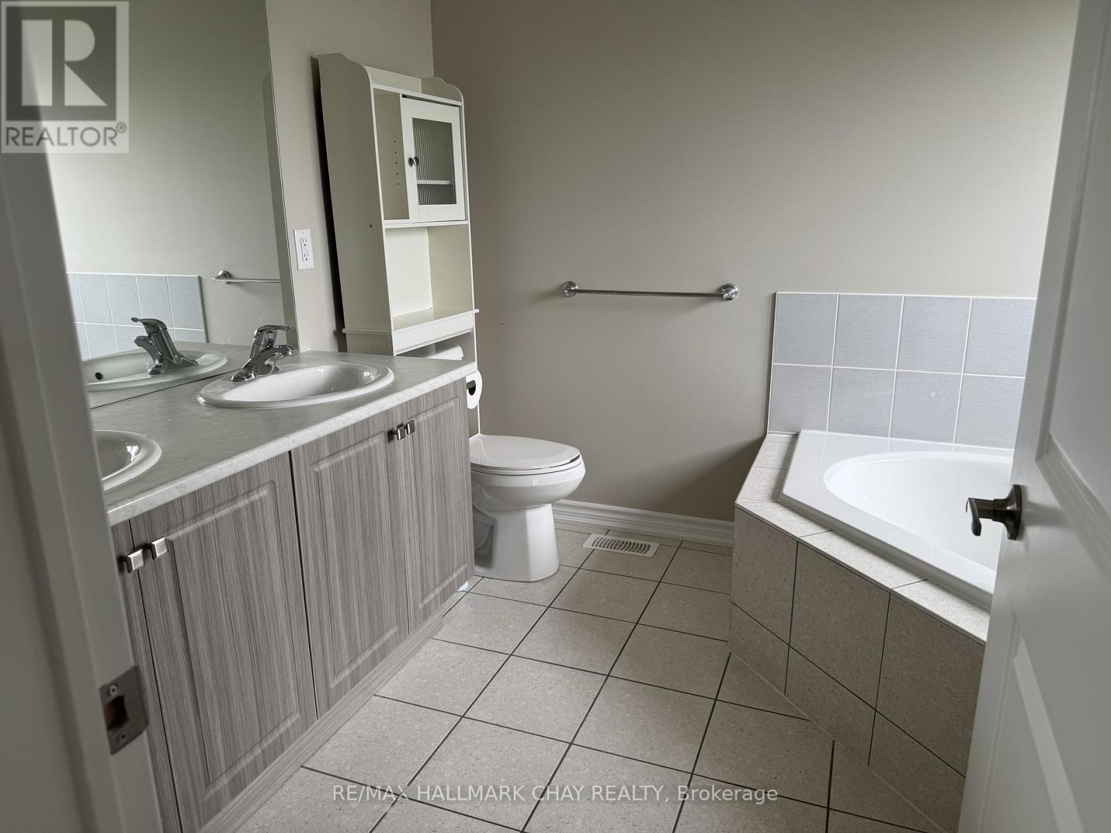 205 Prescott Drive, Clearview (Stayner), Ontario  L0M 1S0 - Photo 10 - S13496394