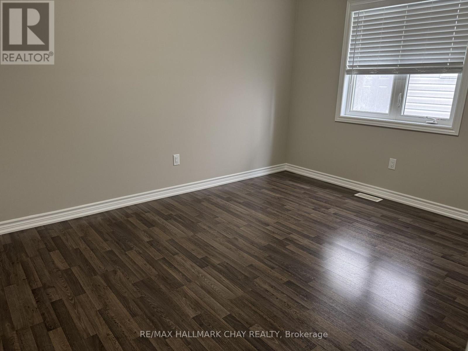 205 Prescott Drive, Clearview (Stayner), Ontario  L0M 1S0 - Photo 13 - S13496394